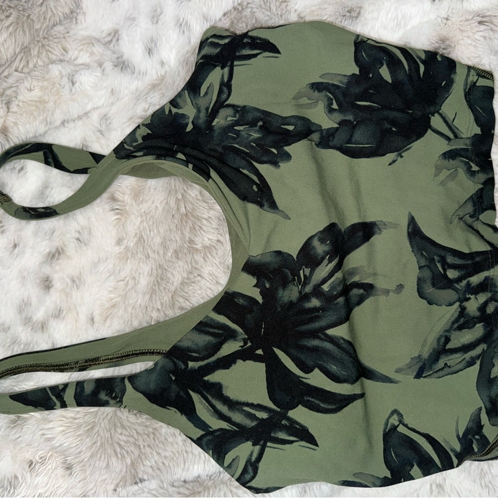 Lululemon align tank size 4
